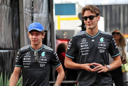 (L to R): Andrea Kimi Antonelli (ITA) Mercedes AMG F1 with team mate George Russell (GBR) Mercedes AMG F1.
18.10.2025. Formula 1 World Championship, Rd 19, United States Grand Prix, Austin, Texas, USA, Sprint and Qualifying Day.
- www.xpbimages.com, EMail: requests@xpbimages.com © Copyright: Rew / XPB Images