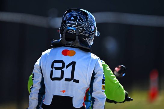 Oscar Piastri (AUS) McLaren crashed out at the start of the race.
18.10.2025. Formula 1 World Championship, Rd 19, United States Grand Prix, Austin, Texas, USA, Sprint and Qualifying Day.
- www.xpbimages.com, EMail: requests@xpbimages.com © Copyright: Price	/ XPB Images