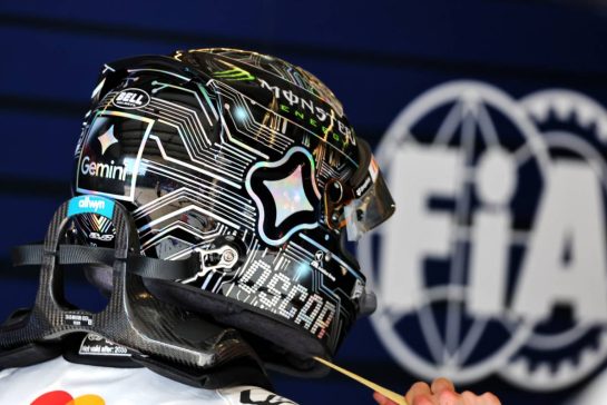 Oscar Piastri (AUS) McLaren in qualifying parc ferme.
18.10.2025. Formula 1 World Championship, Rd 19, United States Grand Prix, Austin, Texas, USA, Sprint and Qualifying Day.
- www.xpbimages.com, EMail: requests@xpbimages.com © Copyright: Charniaux / XPB Images
