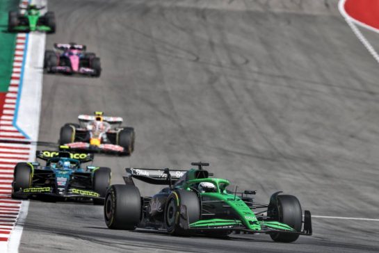 Nico Hulkenberg (GER) Sauber C45.
19.10.2025. Formula 1 World Championship, Rd 19, United States Grand Prix, Austin, Texas, USA, Race Day.
- www.xpbimages.com, EMail: requests@xpbimages.com © Copyright: Charniaux / XPB Images
