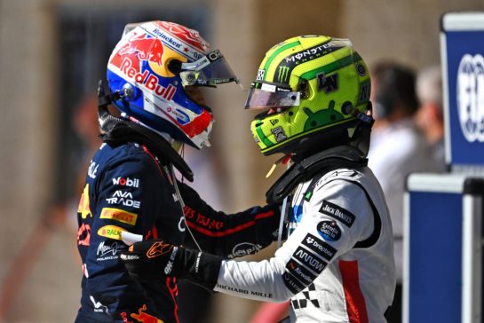 (L to R): race winner Max Verstappen (NLD) Red Bull Racing celebrates in parc ferme with second placed Lando Norris (GBR) McLaren.
19.10.2025. Formula 1 World Championship, Rd 19, United States Grand Prix, Austin, Texas, USA, Race Day.
- www.xpbimages.com, EMail: requests@xpbimages.com © Copyright: Price	/ XPB Images