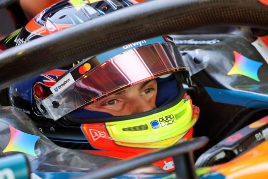 Oscar Piastri (AUS) McLaren MCL39.
24.10.2025. Formula 1 World Championship, Rd 20, Mexican Grand Prix, Mexico City, Mexico, Practice Day.
- www.xpbimages.com, EMail: requests@xpbimages.com © Copyright: Batchelor / XPB Images