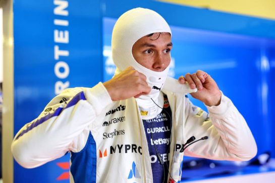 Alexander Albon (THA) Atlassian Williams Racing.
24.10.2025. Formula 1 World Championship, Rd 20, Mexican Grand Prix, Mexico City, Mexico, Practice Day.
- www.xpbimages.com, EMail: requests@xpbimages.com © Copyright: Bearne / XPB Images