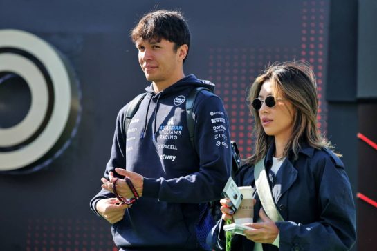 (L to R): Alexander Albon (THA) Atlassian Williams Racing with his girlfriend Muni Lily He (CHN) Professional Golfer.
25.10.2025. Formula 1 World Championship, Rd 20, Mexican Grand Prix, Mexico City, Mexico, Qualifying Day.
- www.xpbimages.com, EMail: requests@xpbimages.com © Copyright: Moy / XPB Images