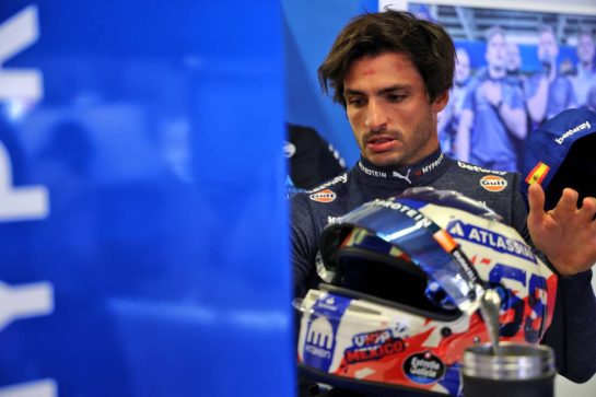 Carlos Sainz (ESP) Atlassian Williams Racing.
25.10.2025. Formula 1 World Championship, Rd 20, Mexican Grand Prix, Mexico City, Mexico, Qualifying Day.
- www.xpbimages.com, EMail: requests@xpbimages.com © Copyright: Batchelor / XPB Images