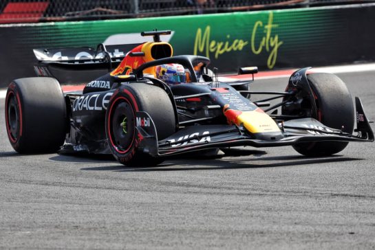 Max Verstappen (NLD) Red Bull Racing RB21.
25.10.2025. Formula 1 World Championship, Rd 20, Mexican Grand Prix, Mexico City, Mexico, Qualifying Day.
- www.xpbimages.com, EMail: requests@xpbimages.com © Copyright: Bearne / XPB Images