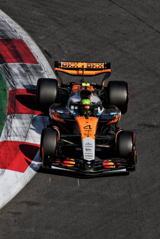 Lando Norris (GBR) McLaren MCL39.
25.10.2025. Formula 1 World Championship, Rd 20, Mexican Grand Prix, Mexico City, Mexico, Qualifying Day.
- www.xpbimages.com, EMail: requests@xpbimages.com © Copyright: Moy / XPB Images