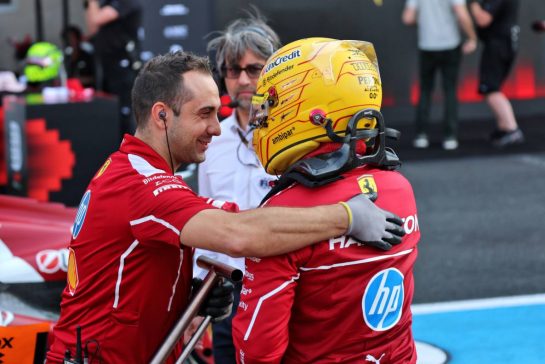 Lewis Hamilton (GBR) Ferrari celebrates his third position in qualifying parc ferme.
25.10.2025. Formula 1 World Championship, Rd 20, Mexican Grand Prix, Mexico City, Mexico, Qualifying Day.
- www.xpbimages.com, EMail: requests@xpbimages.com © Copyright: Batchelor / XPB Images