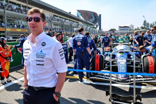 James Vowles (GBR) Atlassian Williams Racing Team Principal on the grid.
26.10.2025. Formula 1 World Championship, Rd 20, Mexican Grand Prix, Mexico City, Mexico, Race Day.
- www.xpbimages.com, EMail: requests@xpbimages.com © Copyright: Batchelor / XPB Images