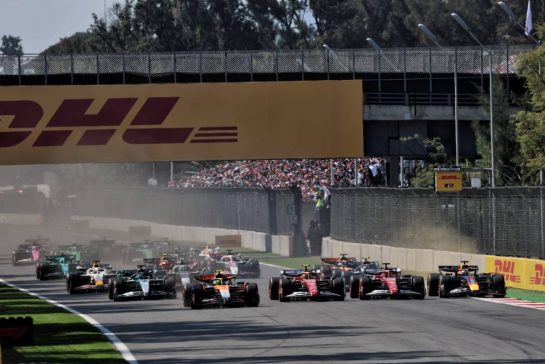 (L to R): Lando Norris (GBR) McLaren MCL39; Lewis Hamilton (GBR) Ferrari SF-25; Charles Leclerc (MON) Ferrari SF-25; and Max Verstappen (NLD) Red Bull Racing RB21 at the start of the race.
26.10.2025. Formula 1 World Championship, Rd 20, Mexican Grand Prix, Mexico City, Mexico, Race Day.
- www.xpbimages.com, EMail: requests@xpbimages.com © Copyright: Batchelor / XPB Images