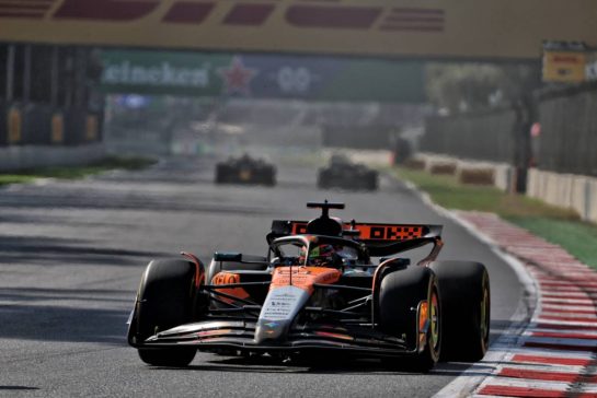 Oscar Piastri (AUS) McLaren MCL39.
26.10.2025. Formula 1 World Championship, Rd 20, Mexican Grand Prix, Mexico City, Mexico, Race Day.
- www.xpbimages.com, EMail: requests@xpbimages.com © Copyright: Batchelor / XPB Images