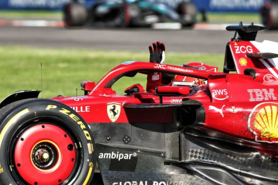 Charles Leclerc (MON) Ferrari SF-25 celebrates his second position at the end of the race.
26.10.2025. Formula 1 World Championship, Rd 20, Mexican Grand Prix, Mexico City, Mexico, Race Day.
- www.xpbimages.com, EMail: requests@xpbimages.com © Copyright: Charniaux / XPB Images