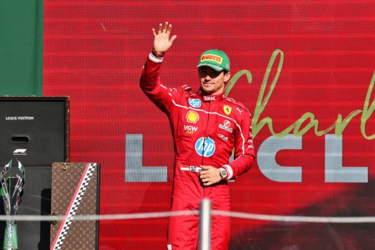 Charles Leclerc (MON) Ferrari celebrates his second position on the podium.
26.10.2025. Formula 1 World Championship, Rd 20, Mexican Grand Prix, Mexico City, Mexico, Race Day.
- www.xpbimages.com, EMail: requests@xpbimages.com © Copyright: Moy / XPB Images