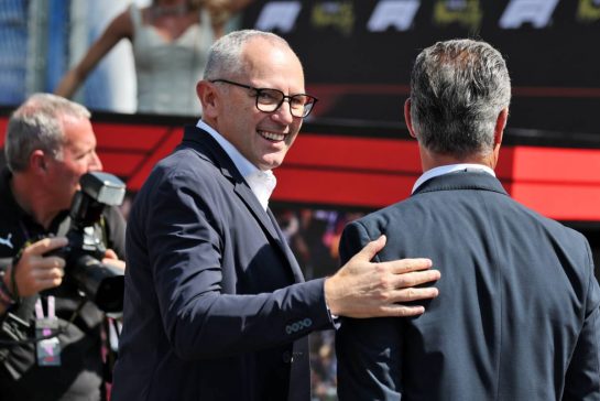 Stefano Domenicali (ITA) Formula One President and CEO on the grid.
26.10.2025. Formula 1 World Championship, Rd 20, Mexican Grand Prix, Mexico City, Mexico, Race Day.
- www.xpbimages.com, EMail: requests@xpbimages.com © Copyright: Moy / XPB Images