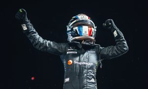 Doriane Pin inches closer to F1 Academy title after Vegas win