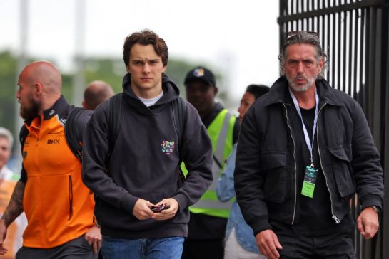 Oscar Piastri (AUS) McLaren.
06.11.2025. Formula 1 World Championship, Rd 21, Brazilian Grand Prix, Sao Paulo, Brazil, Preparation Day.
- www.xpbimages.com, EMail: requests@xpbimages.com © Copyright: Rew / XPB Images