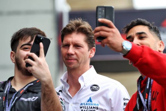 James Vowles (GBR) Atlassian Williams Racing Team Principal.
07.11.2025. Formula 1 World Championship, Rd 21, Brazilian Grand Prix, Sao Paulo, Brazil, Sprint Qualifying Day.
- www.xpbimages.com, EMail: requests@xpbimages.com © Copyright: Rew / XPB Images