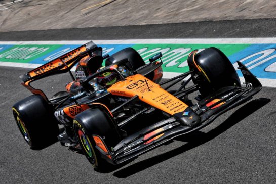 Oscar Piastri (AUS) McLaren MCL39.
07.11.2025. Formula 1 World Championship, Rd 21, Brazilian Grand Prix, Sao Paulo, Brazil, Sprint Qualifying Day.
- www.xpbimages.com, EMail: requests@xpbimages.com © Copyright: Batchelor / XPB Images