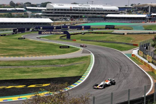 Isack Hadjar (FRA) Racing Bulls VCARB 02.
07.11.2025. Formula 1 World Championship, Rd 21, Brazilian Grand Prix, Sao Paulo, Brazil, Sprint Qualifying Day.
- www.xpbimages.com, EMail: requests@xpbimages.com © Copyright: Rew / XPB Images