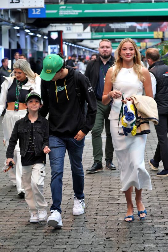 (L to R): Gabriel Bortoleto (BRA) Sauber with his girlfriend Isabella Bernardini (BRA).
08.11.2025. Formula 1 World Championship, Rd 21, Brazilian Grand Prix, Sao Paulo, Brazil, Sprint and Qualifying Day.
- www.xpbimages.com, EMail: requests@xpbimages.com © Copyright: Batchelor / XPB Images