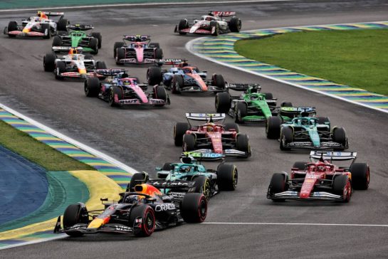 Max Verstappen (NLD) Red Bull Racing RB21 at the start of the race.
08.11.2025. Formula 1 World Championship, Rd 21, Brazilian Grand Prix, Sao Paulo, Brazil, Sprint and Qualifying Day.
- www.xpbimages.com, EMail: requests@xpbimages.com © Copyright: Batchelor / XPB Images