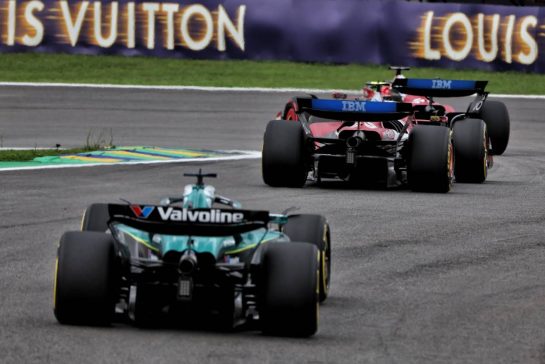 Lewis Hamilton (GBR) Ferrari SF-25.
08.11.2025. Formula 1 World Championship, Rd 21, Brazilian Grand Prix, Sao Paulo, Brazil, Sprint and Qualifying Day.
- www.xpbimages.com, EMail: requests@xpbimages.com © Copyright: Rew / XPB Images