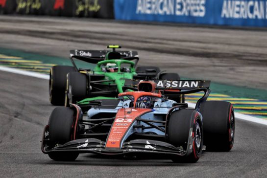 Alexander Albon (THA) Atlassian Williams Racing FW47.
08.11.2025. Formula 1 World Championship, Rd 21, Brazilian Grand Prix, Sao Paulo, Brazil, Sprint and Qualifying Day.
- www.xpbimages.com, EMail: requests@xpbimages.com © Copyright: Rew / XPB Images