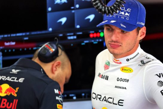 Max Verstappen (NLD) Red Bull Racing.
08.11.2025. Formula 1 World Championship, Rd 21, Brazilian Grand Prix, Sao Paulo, Brazil, Sprint and Qualifying Day.
- www.xpbimages.com, EMail: requests@xpbimages.com © Copyright: Batchelor / XPB Images