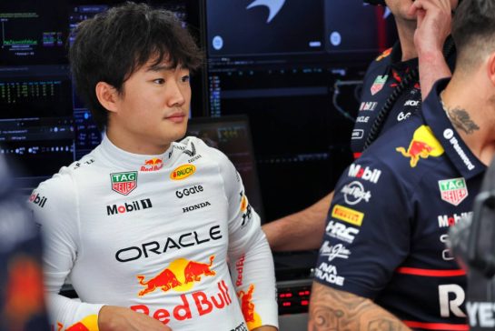 Yuki Tsunoda (JPN) Red Bull Racing.
08.11.2025. Formula 1 World Championship, Rd 21, Brazilian Grand Prix, Sao Paulo, Brazil, Sprint and Qualifying Day.
- www.xpbimages.com, EMail: requests@xpbimages.com © Copyright: Batchelor / XPB Images