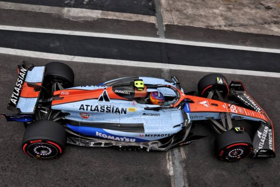 Carlos Sainz (ESP) Atlassian Williams Racing FW47.
08.11.2025. Formula 1 World Championship, Rd 21, Brazilian Grand Prix, Sao Paulo, Brazil, Sprint and Qualifying Day.
- www.xpbimages.com, EMail: requests@xpbimages.com © Copyright: Batchelor / XPB Images