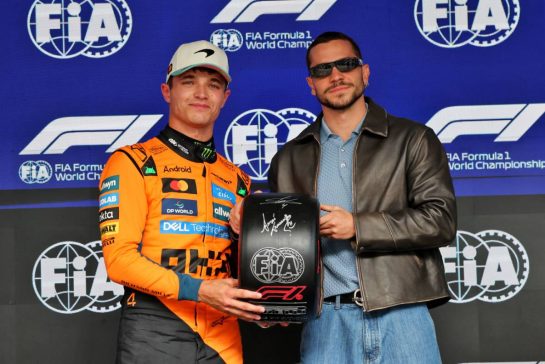 (L to R): Lando Norris (GBR) McLaren receives the Pirelli Pole Position Award from Andre Lamoglia (BRA) Actor.
08.11.2025. Formula 1 World Championship, Rd 21, Brazilian Grand Prix, Sao Paulo, Brazil, Sprint and Qualifying Day.
- www.xpbimages.com, EMail: requests@xpbimages.com © Copyright: Charniaux / XPB Images