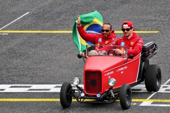(L to R): Lewis Hamilton (GBR) Ferrari and Charles Leclerc (MON) Ferrari on the drivers' parade.
09.11.2025. Formula 1 World Championship, Rd 21, Brazilian Grand Prix, Sao Paulo, Brazil, Race Day.
- www.xpbimages.com, EMail: requests@xpbimages.com © Copyright: Batchelor / XPB Images