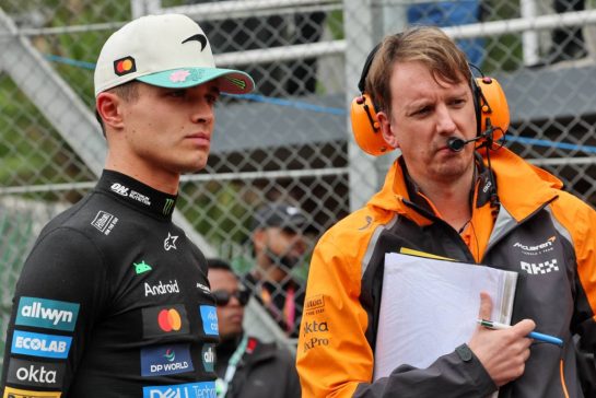 (L to R): Lando Norris (GBR) McLaren with William Joseph (GBR) McLaren Race Engineer on the grid.
09.11.2025. Formula 1 World Championship, Rd 21, Brazilian Grand Prix, Sao Paulo, Brazil, Race Day.
- www.xpbimages.com, EMail: requests@xpbimages.com © Copyright: Batchelor / XPB Images