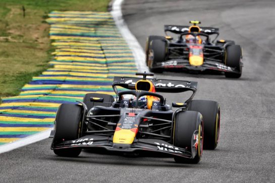 Max Verstappen (NLD) Red Bull Racing RB21.
09.11.2025. Formula 1 World Championship, Rd 21, Brazilian Grand Prix, Sao Paulo, Brazil, Race Day.
- www.xpbimages.com, EMail: requests@xpbimages.com © Copyright: Rew / XPB Images