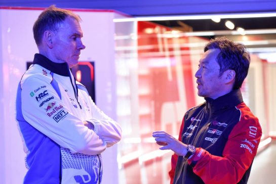 (L to R): Alan Permane (GBR) Racing Bulls Team Principal with Ayao Komatsu (JPN) Haas F1 Team Principal.
19.11.2025. Formula 1 World Championship, Rd 22, Las Vegas Grand Prix, Las Vegas, Nevada, USA, Preparation Day.
- www.xpbimages.com, EMail: requests@xpbimages.com © Copyright: Bearne / XPB Images