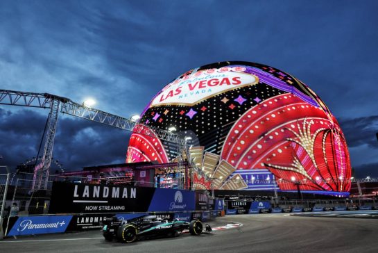 Andrea Kimi Antonelli (ITA) Mercedes AMG F1 W16.
20.11.2025. Formula 1 World Championship, Rd 22, Las Vegas Grand Prix, Las Vegas, Nevada, USA, Practice Day
- www.xpbimages.com, EMail: requests@xpbimages.com © Copyright: Bearne / XPB Images