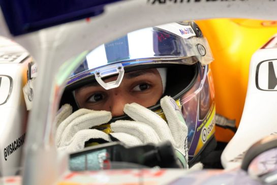 Isack Hadjar (FRA) Racing Bulls VCARB 02.
20.11.2025. Formula 1 World Championship, Rd 22, Las Vegas Grand Prix, Las Vegas, Nevada, USA, Practice Day
- www.xpbimages.com, EMail: requests@xpbimages.com © Copyright: Batchelor / XPB Images