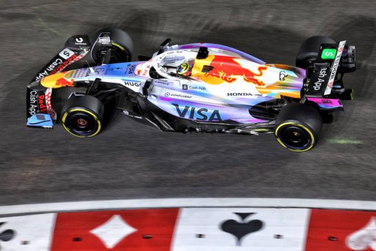 Isack Hadjar (FRA) Racing Bulls VCARB 02.
20.11.2025. Formula 1 World Championship, Rd 22, Las Vegas Grand Prix, Las Vegas, Nevada, USA, Practice Day
- www.xpbimages.com, EMail: requests@xpbimages.com © Copyright: Bearne / XPB Images