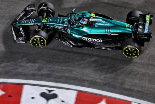 Fernando Alonso (ESP) Aston Martin F1 Team AMR25.
20.11.2025. Formula 1 World Championship, Rd 22, Las Vegas Grand Prix, Las Vegas, Nevada, USA, Practice Day
- www.xpbimages.com, EMail: requests@xpbimages.com © Copyright: Bearne / XPB Images