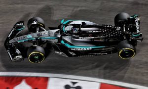 Las Vegas GP: Russell tops tricky FP3 - McLaren drivers suffer issues