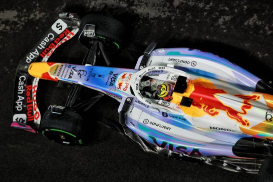 Isack Hadjar (FRA) Racing Bulls VCARB 02.
21.11.2025. Formula 1 World Championship, Rd 22, Las Vegas Grand Prix, Las Vegas, Nevada, USA, Qualifying Day.
- www.xpbimages.com, EMail: requests@xpbimages.com © Copyright: Moy / XPB Images