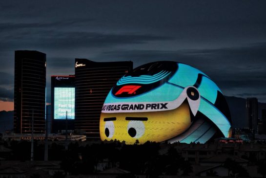 Circuit atmosphere - Las Vegas Sphere.
21.11.2025. Formula 1 World Championship, Rd 22, Las Vegas Grand Prix, Las Vegas, Nevada, USA, Qualifying Day.
- www.xpbimages.com, EMail: requests@xpbimages.com © Copyright: Moy / XPB Images