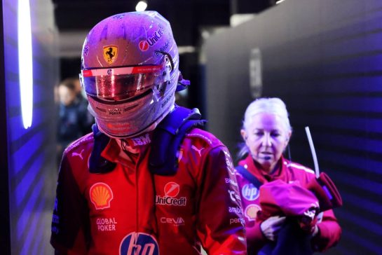 Lewis Hamilton (GBR) Ferrari.
21.11.2025. Formula 1 World Championship, Rd 22, Las Vegas Grand Prix, Las Vegas, Nevada, USA, Qualifying Day.
- www.xpbimages.com, EMail: requests@xpbimages.com © Copyright: Charniaux / XPB Images