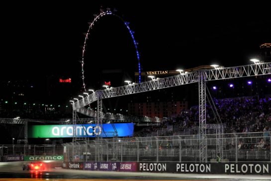 Lance Stroll (CDN) Aston Martin F1 Team AMR25.
21.11.2025. Formula 1 World Championship, Rd 22, Las Vegas Grand Prix, Las Vegas, Nevada, USA, Qualifying Day.
- www.xpbimages.com, EMail: requests@xpbimages.com © Copyright: Bearne / XPB Images