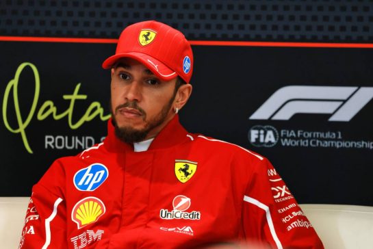 Lewis Hamilton (GBR) Ferrari in the FIA Press Conference.
27.11.2025. Formula 1 World Championship, Rd 23, Qatar Grand Prix, Doha, Qatar, Preparation Day.
- www.xpbimages.com, EMail: requests@xpbimages.com © Copyright: Moy / XPB Images