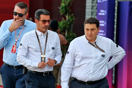 (L to R): Rui Marques (POR) FIA Race Director with Tim Malyon (GBR) FIA Single-Seater Department Sporting Director.
28.11.2025 Formula 1 World Championship, Rd 23, Qatar Grand Prix, Doha, Qatar, Sprint Qualifying Day.
- www.xpbimages.com, EMail: requests@xpbimages.com © Copyright: Moy / XPB Images