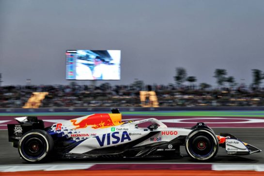 Isack Hadjar (FRA) Racing Bulls VCARB 02.
28.11.2025 Formula 1 World Championship, Rd 23, Qatar Grand Prix, Doha, Qatar, Sprint Qualifying Day.
- www.xpbimages.com, EMail: requests@xpbimages.com © Copyright: Batchelor / XPB Images