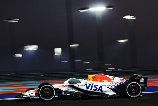 Isack Hadjar (FRA) Racing Bulls VCARB 02.
28.11.2025 Formula 1 World Championship, Rd 23, Qatar Grand Prix, Doha, Qatar, Sprint Qualifying Day.
- www.xpbimages.com, EMail: requests@xpbimages.com © Copyright: Moy / XPB Images