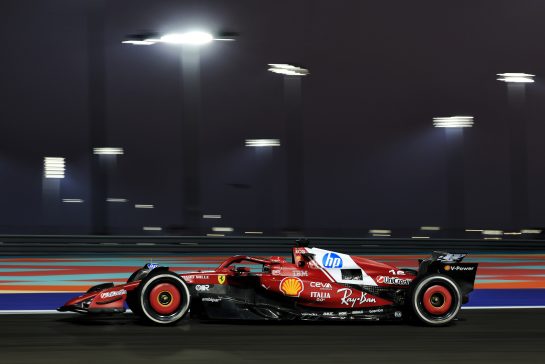 Charles Leclerc (MON) Ferrari SF-25.
28.11.2025 Formula 1 World Championship, Rd 23, Qatar Grand Prix, Doha, Qatar, Sprint Qualifying Day.
- www.xpbimages.com, EMail: requests@xpbimages.com © Copyright: Moy / XPB Images