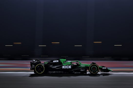 Nico Hulkenberg (GER) Sauber C45.
28.11.2025 Formula 1 World Championship, Rd 23, Qatar Grand Prix, Doha, Qatar, Sprint Qualifying Day.
- www.xpbimages.com, EMail: requests@xpbimages.com © Copyright: Charniaux / XPB Images